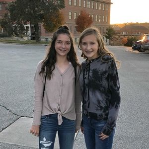 Meet your Posher, Carli